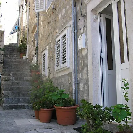 Megi Dubrovník